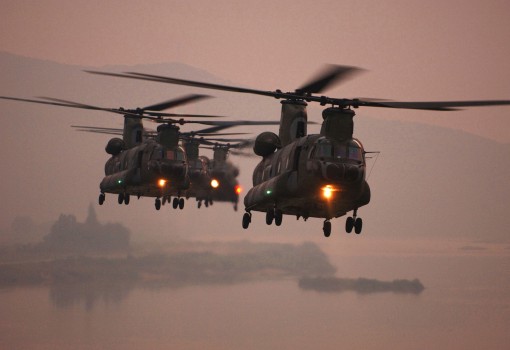 ROK ARMY CH-47 CHINOOK HELICOPTERS : SOUTH KOREA 2007