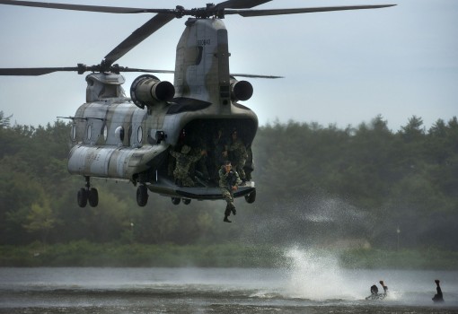 ROK ARMY SPECIAL FORCES TRAINING W/ CH-47 CHINOOK HELICOPTER : SOUTH KOREA 2007